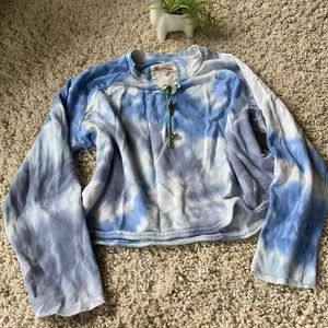 Cute Massimo sky blue tie-dye cloud theme crop top long sleeve hoodie 🤍
